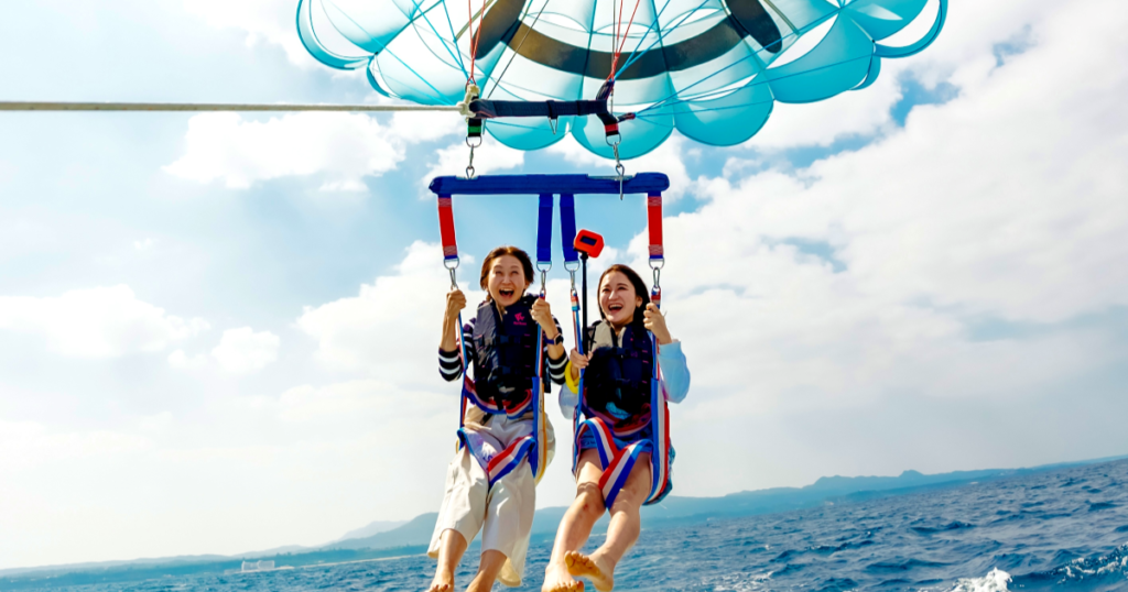 ANKER THE OCEAN CLUB 古宇利島パラセーリング